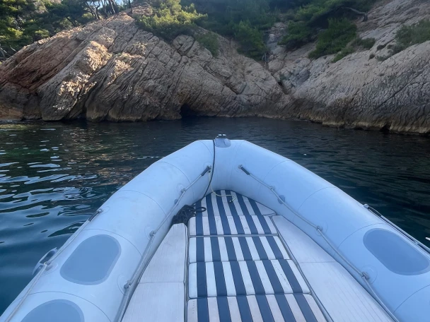 Schlauchboot mit oder ohne Skipper Valiant mieten in Marseille
