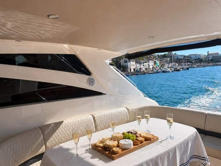 YachtCharter in Mahón - Princess Princess V58 auf SamBoat