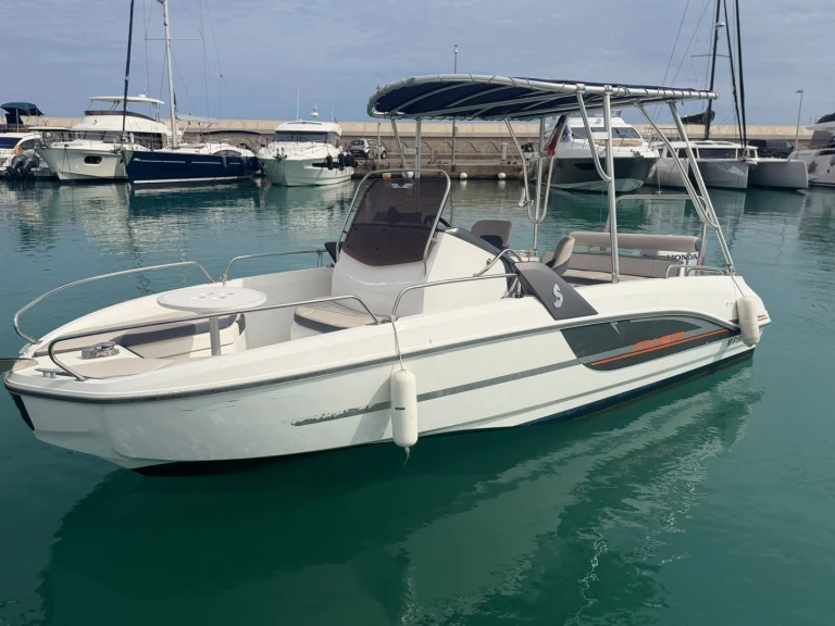 Vermietung Motorboot Bénéteau mit Führerschein