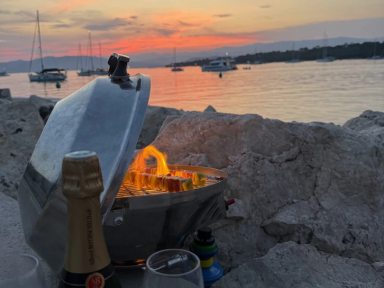 Ein Salpa laver 20.5 mieten in Mandelieu-la-Napoule
