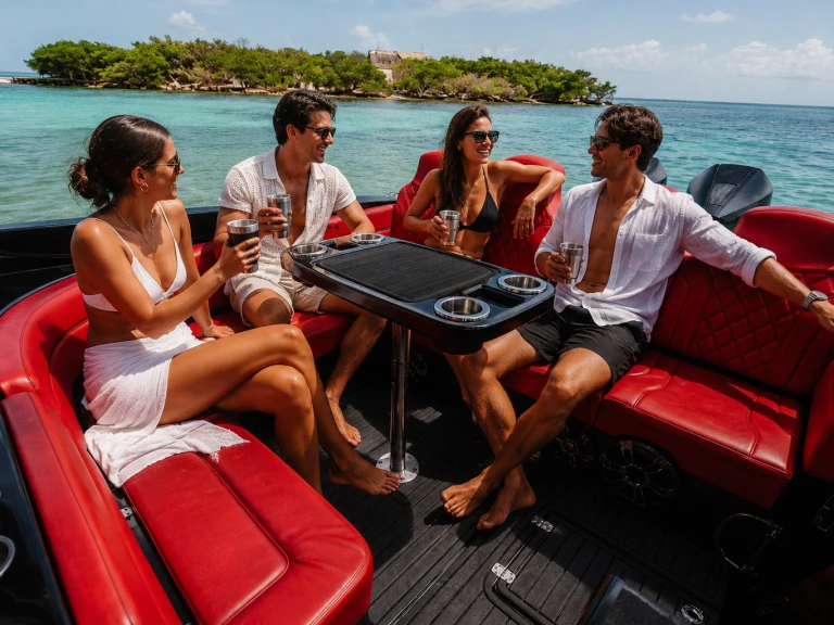 Katamaran mieten in Bahía de Cartagena de Indias zum besten Preis