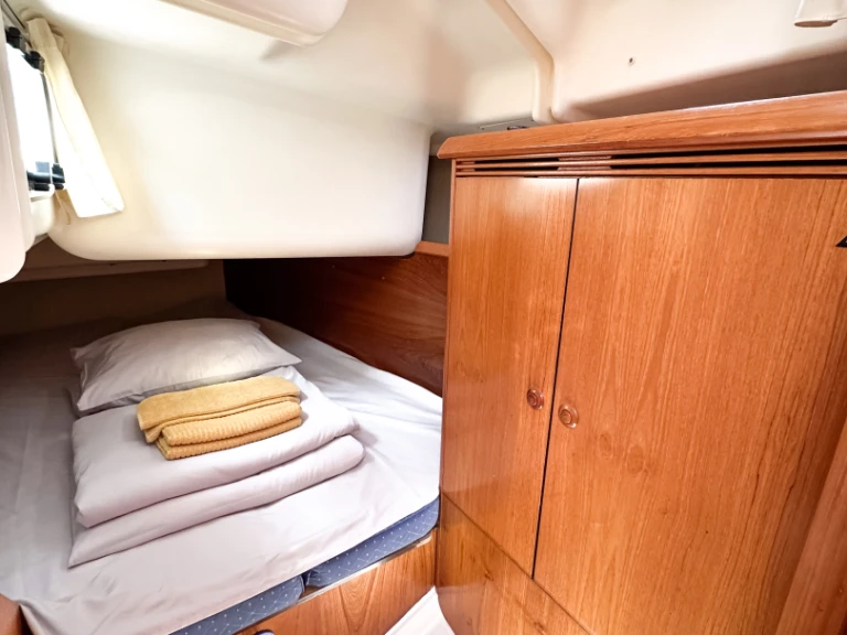 YachtCharter in Radovići - Jeanneau Sun Odyssey 40.3 auf SamBoat