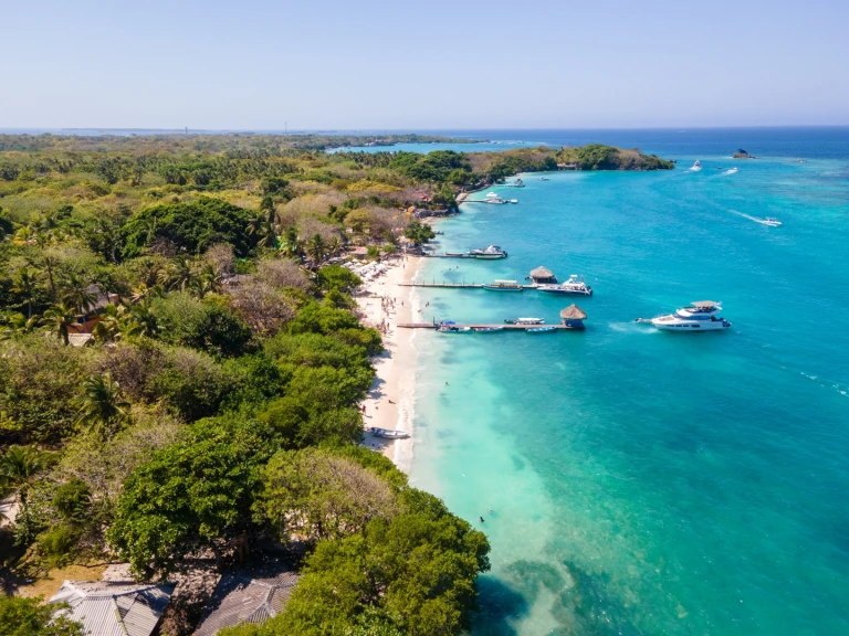 Katamaran mit oder ohne Skipper Custom Made mieten in Bahia de Cartagenas