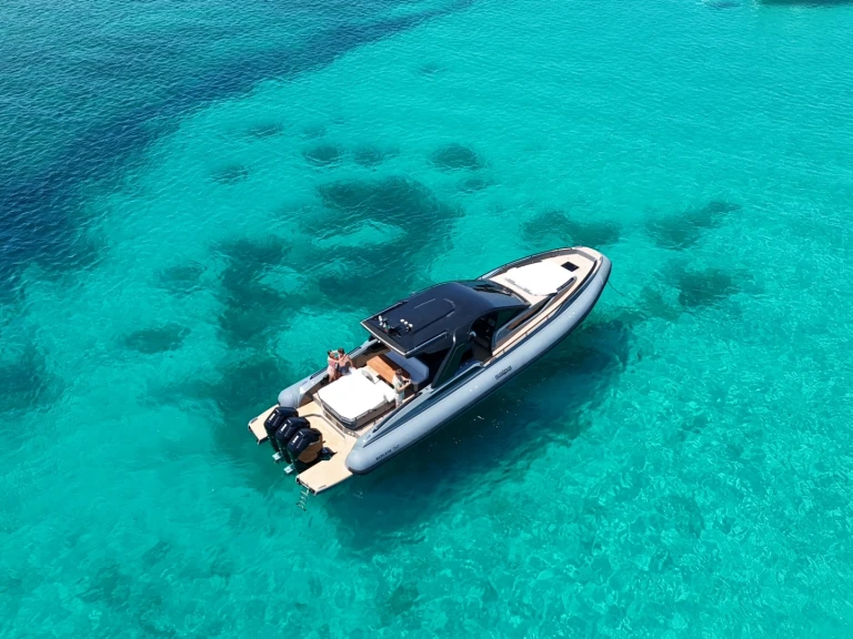 Motorboot mieten in Poltu Quatu zum besten Preis