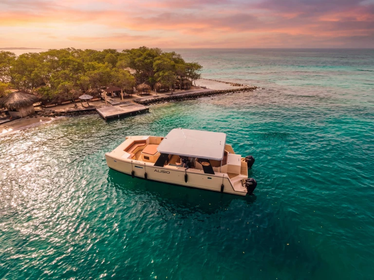 Ein Custom Made custom mieten in Bahía de Cartagena de Indias