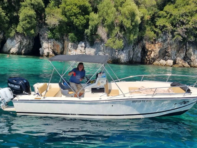YachtCharter in Korfu - White Shark White Shark 215 auf SamBoat