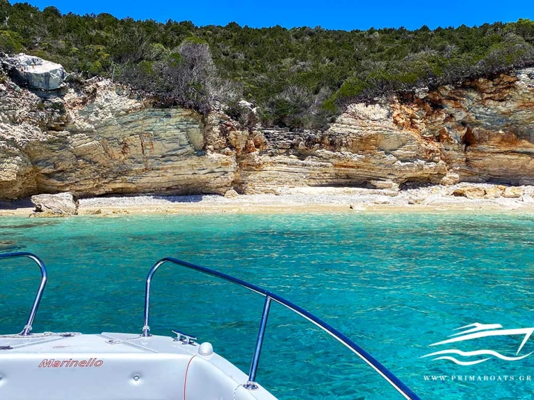 Ein Marinello Eden 590 mieten in Gáïos