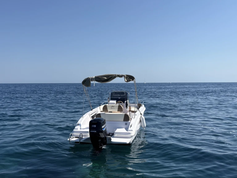Schlauchboot mit oder ohne Skipper Rib mieten in Palamós