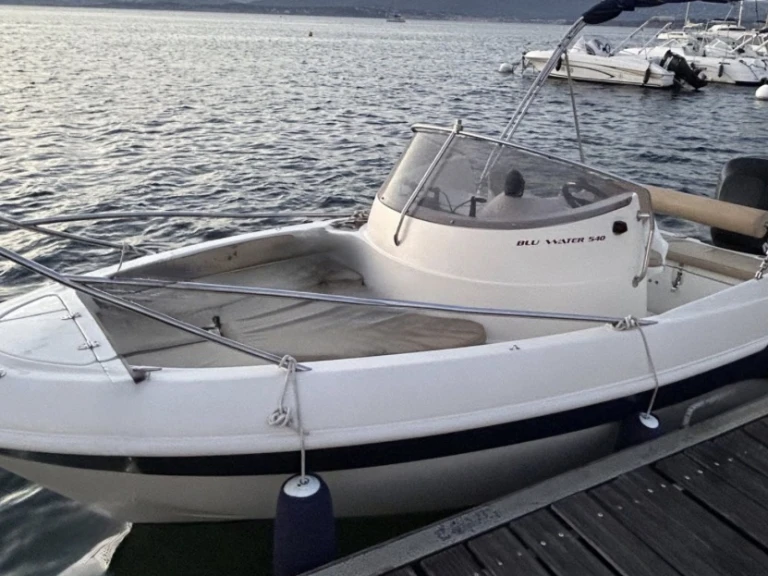 Vermietung Motorboot Poseidon mit Führerschein