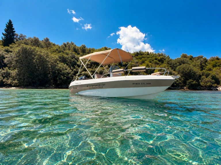 Motorboot mieten in Perigiali - Karel Paxos 170