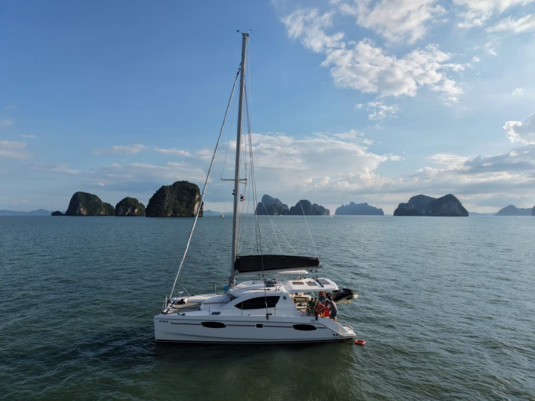 YachtCharter in Mai Khao - Leopard Catamarans / Robertson & Caine Leopard 39 auf SamBoat
