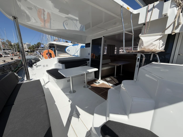 Katamaran mieten in Álimos - Lagoon Lagoon 38 - 3 + 2 cab.