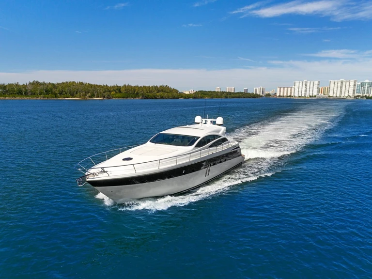 Pershing Pershing 62 mieten Pórto Chéli