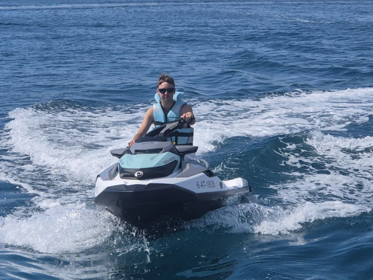Vermietung Jetski Sea-Doo mit Führerschein