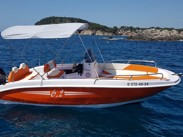 Ein Marine 6.2 mieten in Palamós