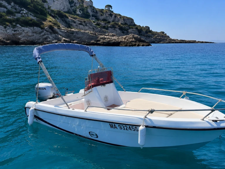 Motorboot mit oder ohne Skipper TA MARE mieten in Marseille