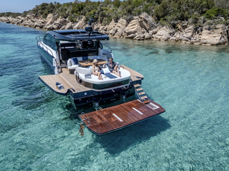 Yacht mit oder ohne Skipper Bénéteau mieten in Propriano
