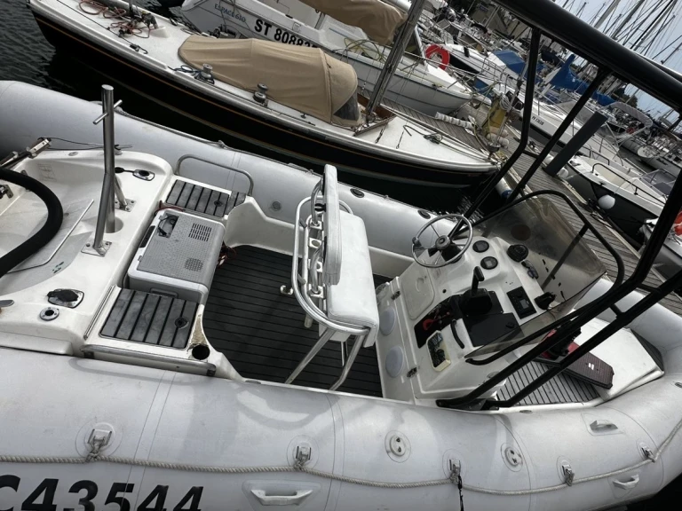 Schlauchboot mieten in Saint-Cyprien - Zodiac Pro 650
