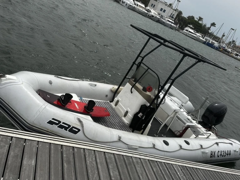 Schlauchboot mit oder ohne Skipper Zodiac mieten in Saint-Cyprien