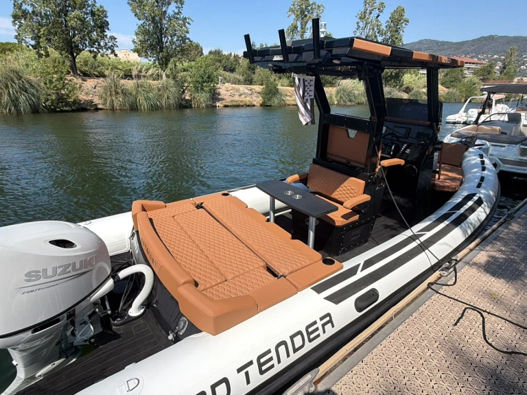 Schlauchboot mit oder ohne Skipper 3D Tender mieten in Mandelieu-la-Napoule