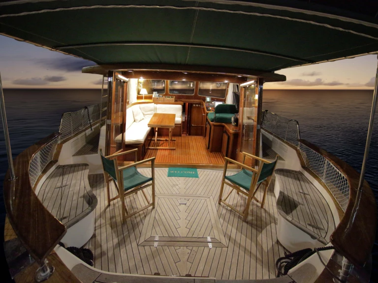Vermietung Motorboot Menorquin-Yachts mit Führerschein