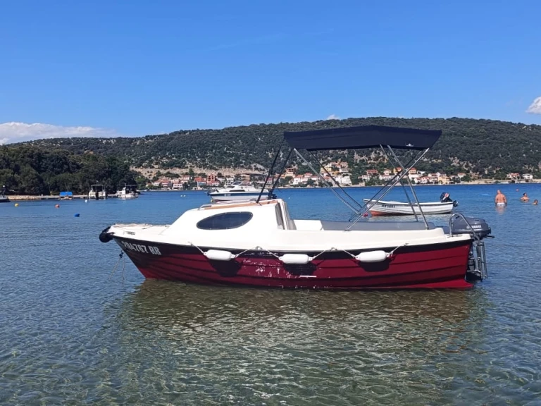 Adria 500 Cabin mieten Supetarska Draga
