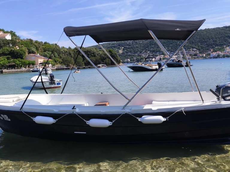 Adria 500 Open mieten Supetarska Draga