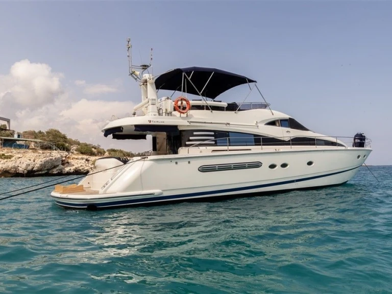 Motorboot mit oder ohne Skipper Custom Made mieten in Göcek