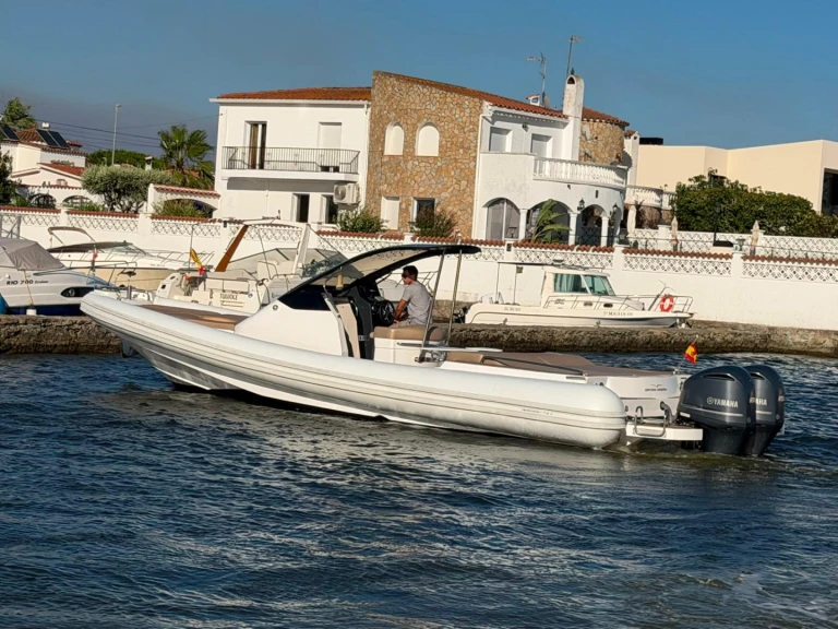 Ein Magazzu MX 11 mieten in Empuriabrava