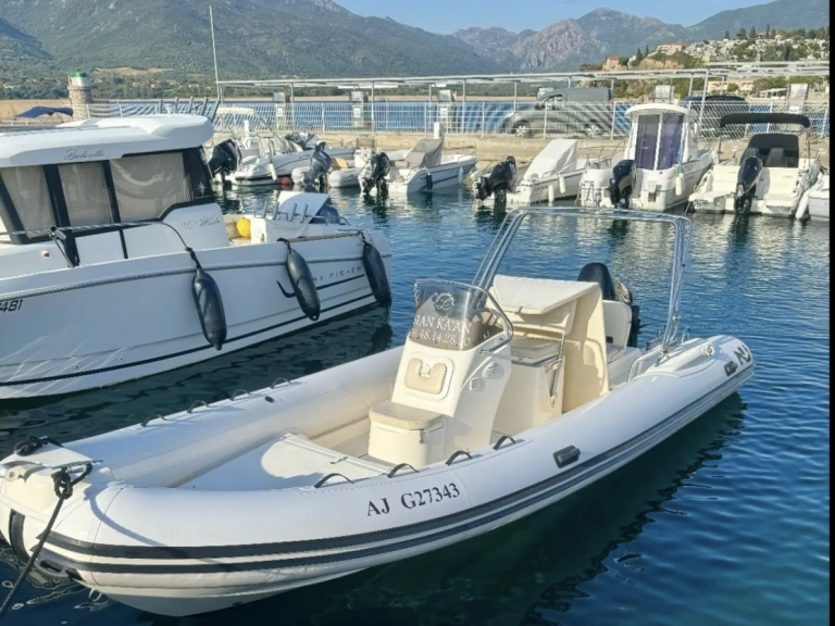 Schlauchboot mieten in Propriano zum besten Preis