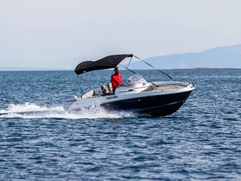 Motorboot mieten in Pula zum besten Preis
