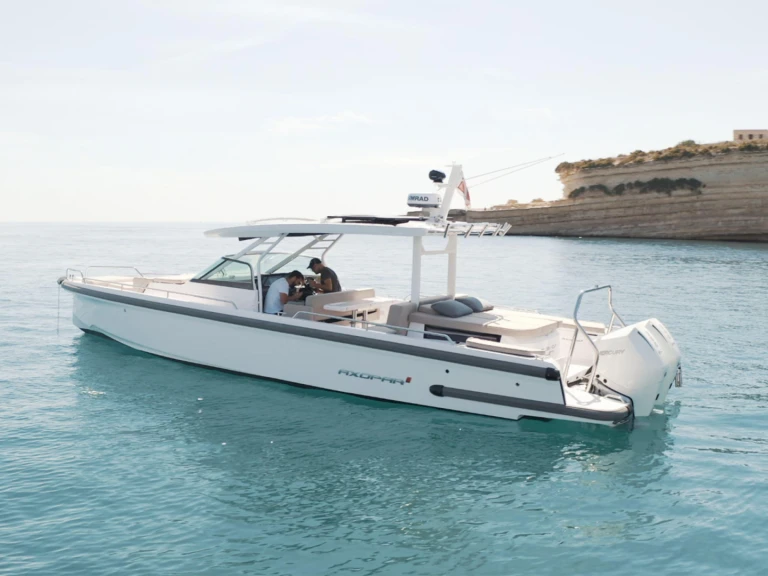 YachtCharter in Port Cogolin - Axopar Axopar 37 Sun-Top auf SamBoat
