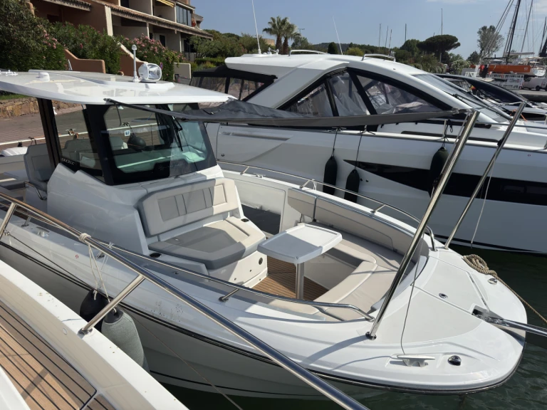 Bootsverleih Jeanneau Cap Camarat 9.0 CC Cogolin Samboat