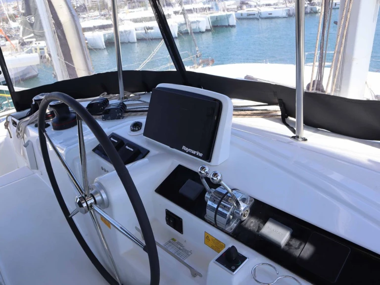 Katamaran mit oder ohne Skipper Lagoon mieten in Álimos