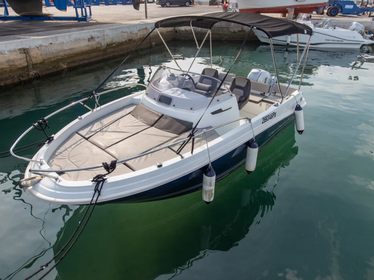 Vermietung Motorboot Jeanneau mit Führerschein