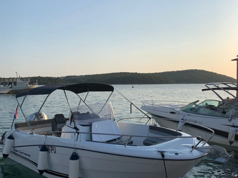 Jeanneau Cap Camarat 6.5 CC mieten Pula