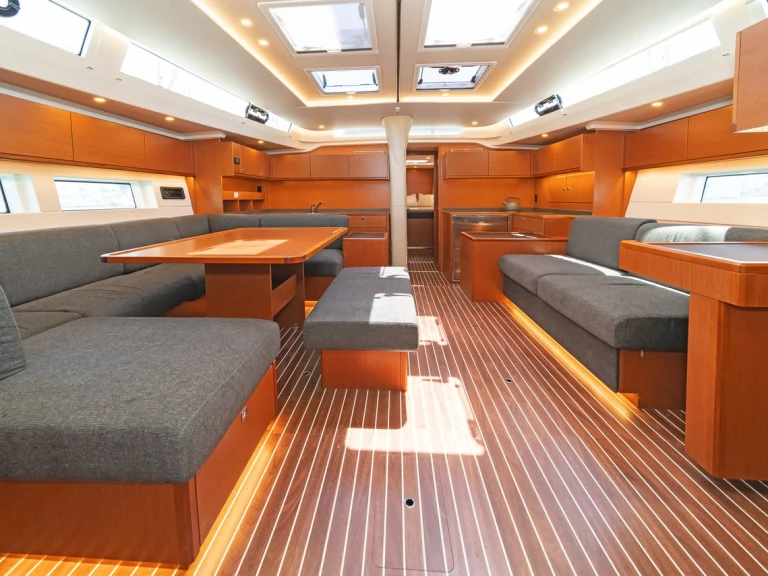 Segelboot mieten in Álimos - Bavaria Bavaria C57