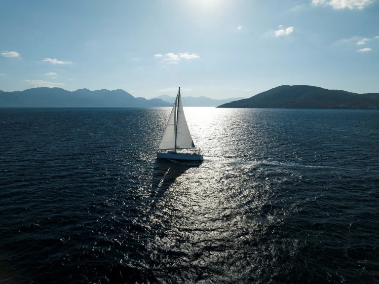 Ein Bavaria Cruiser 46 mieten in Gouviá