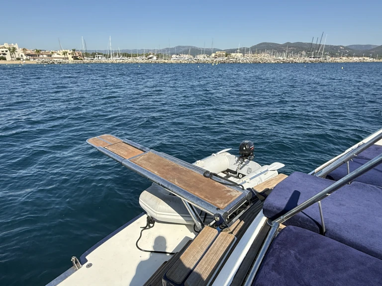 Motorboot mieten in Port Grimaud zum besten Preis