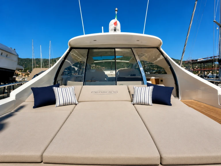 Ein Pershing Pershing 65 mieten in Portofino