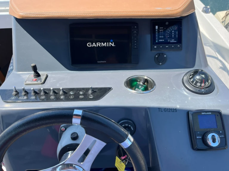 Motorboot mieten in Saint-Raphaël - Bénéteau Flyer 8.8 SUNdeck