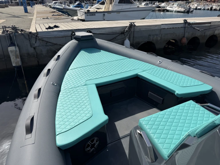 Boot mieten Porto Pollo günstig Force 8