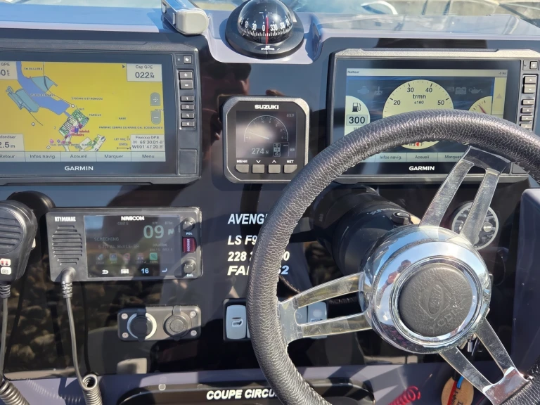YachtCharter in Les Sables-d'Olonne - Zodiac Medline 7.5 auf SamBoat