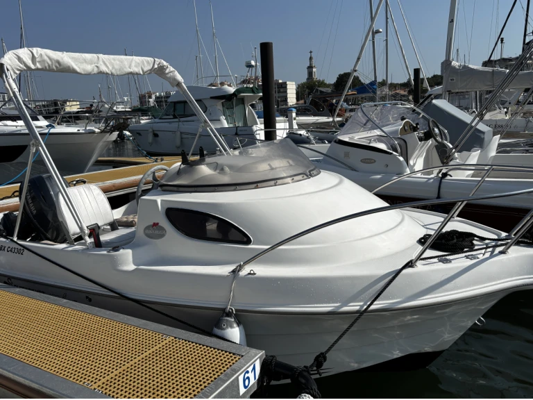 Vermietung Motorboot Quicksilver mit Führerschein