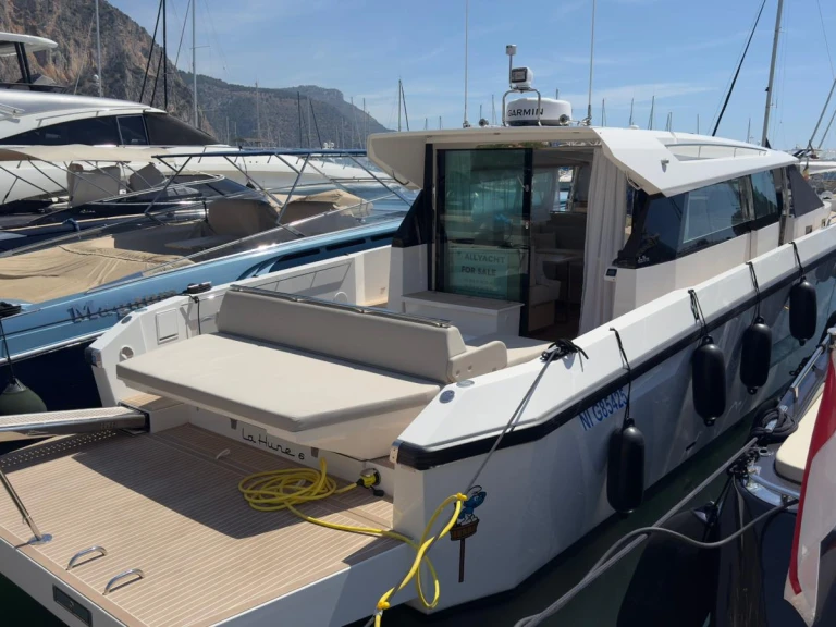 YachtCharter in Beaulieu-sur-Mer - delta 48 auf SamBoat