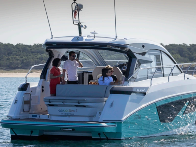 Bénéteau Gran Turismo 41 mieten Les Sables-d'Olonne