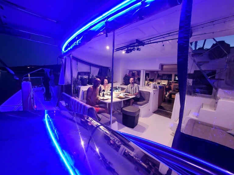 Ein Lagoon Lagoon 450 Sport Top mieten in Ajaccio