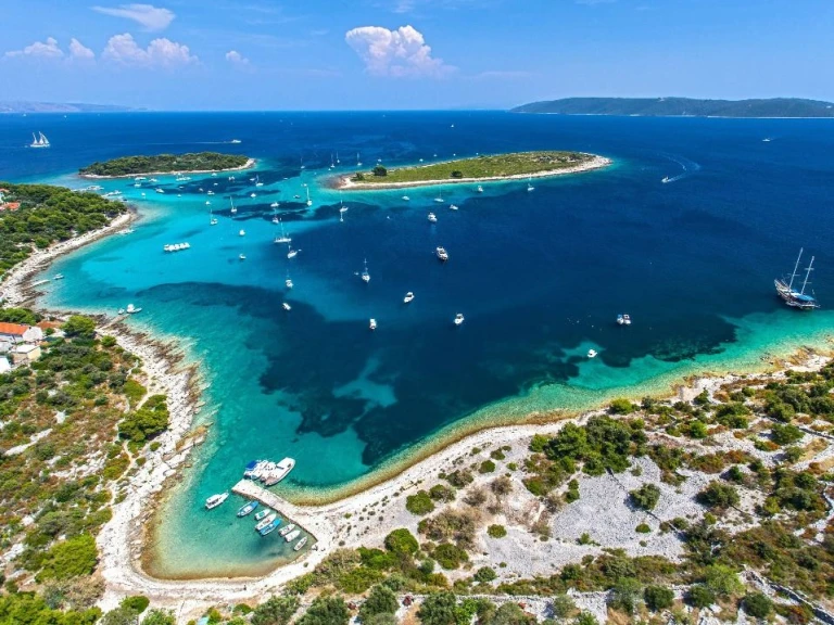 Motorboot mieten in Split zum besten Preis