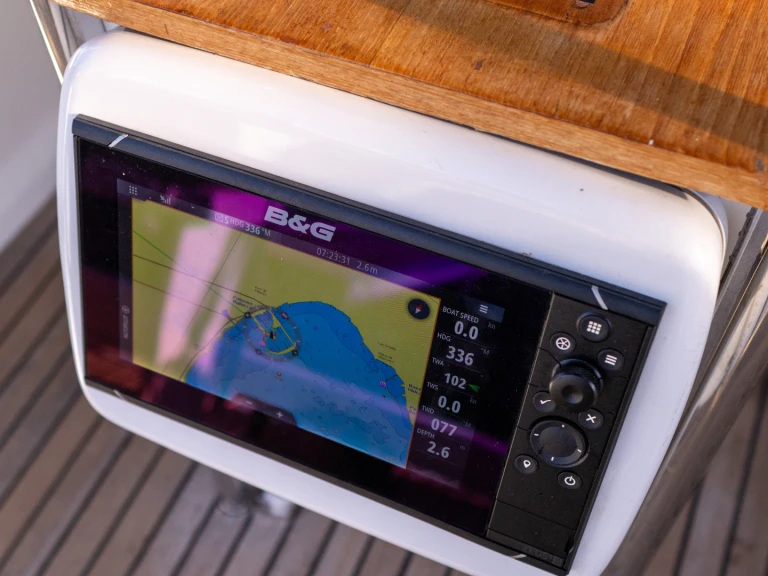 YachtCharter in Port de Pollença - Bénéteau Oceanis 38 auf SamBoat