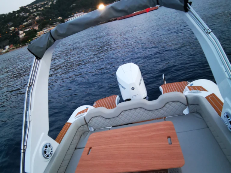 Vermietung Schlauchboot Salpa mit Führerschein